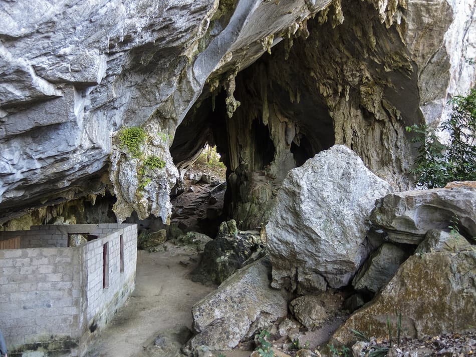 Cueva de los Portales